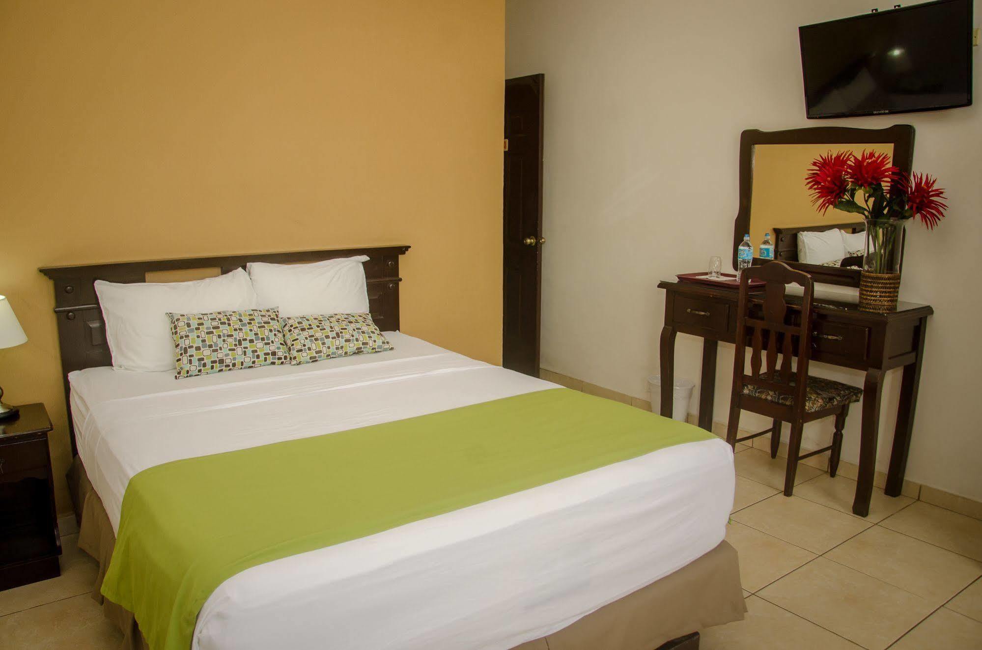 Hotel Residencial Cervantes David Exteriér fotografie