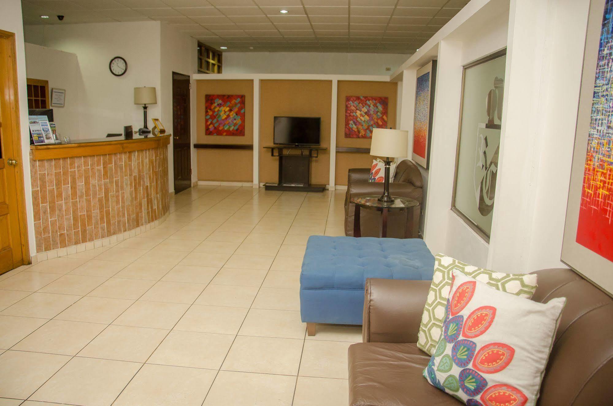 Hotel Residencial Cervantes David Exteriér fotografie