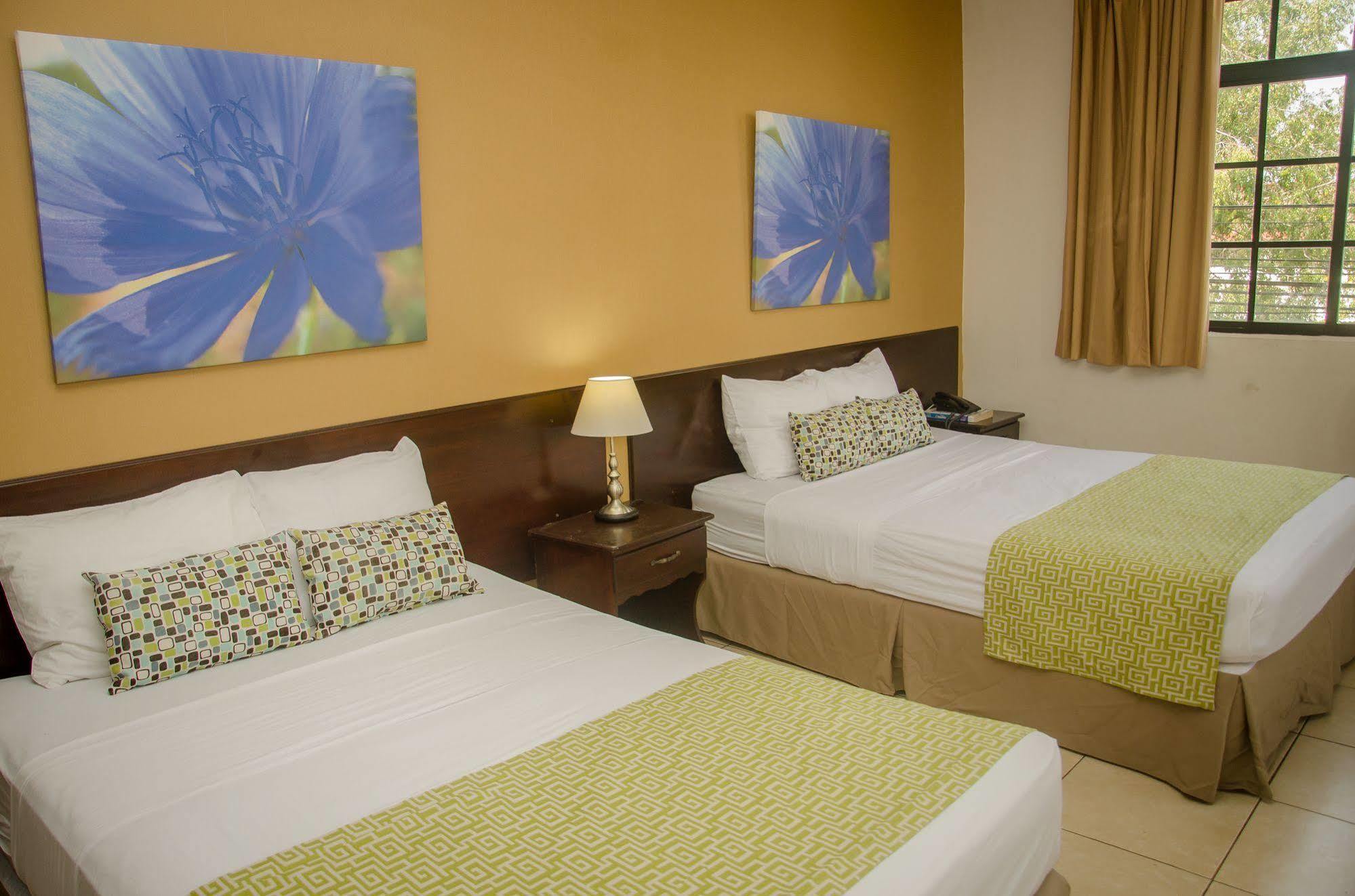 Hotel Residencial Cervantes David Exteriér fotografie